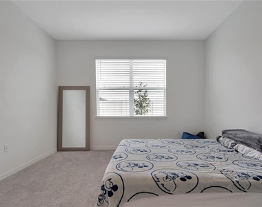 4136 Lavender Court - Photo Thumbnail 14