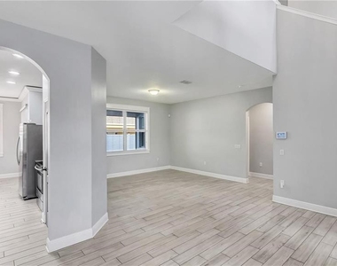 3833 Siskin Drive - Photo Thumbnail 9
