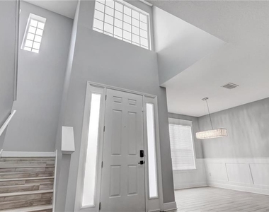 3833 Siskin Drive - Photo Thumbnail 4