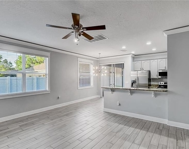3833 Siskin Drive - Photo Thumbnail 15