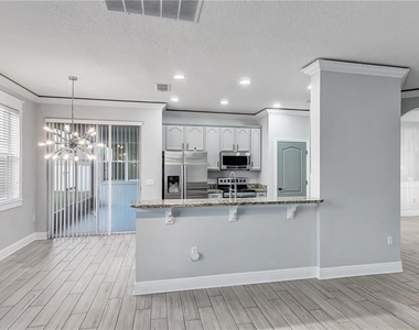 3833 Siskin Drive - Photo Thumbnail 14