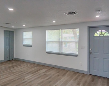 217 Betty Avenue S - Photo Thumbnail 11