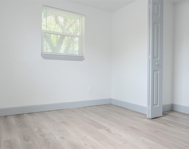 217 Betty Avenue S - Photo Thumbnail 26