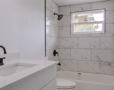 217 Betty Avenue S - Photo Thumbnail 18