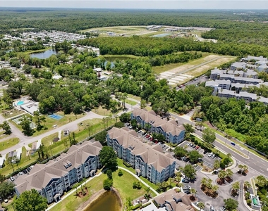 5255 Cane Island Loop - Photo Thumbnail 30