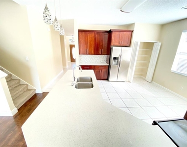 729 Tuten Trail - Photo Thumbnail 12