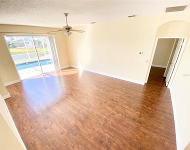729 Tuten Trail - Photo Thumbnail 23