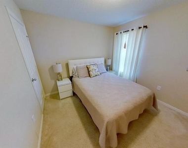 5119 Killarney Way - Photo Thumbnail 3