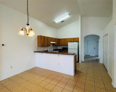 4795 Cumbrian Lakes Drive - Photo Thumbnail 11