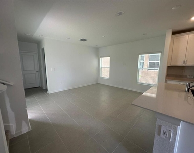 2895 Transformation Way - Photo Thumbnail 3
