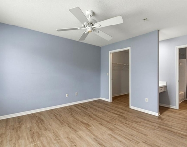7300 Westpointe Boulevard - Photo Thumbnail 18