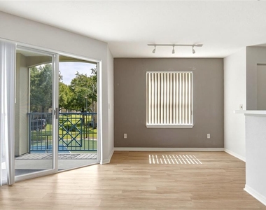 7300 Westpointe Boulevard - Photo Thumbnail 8