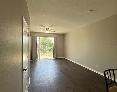 5032 White Sanderling Court - Photo Thumbnail 6
