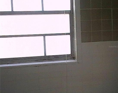 525 Conway Road - Photo Thumbnail 4