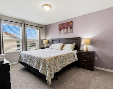 5152 Adelaide Drive - Photo Thumbnail 15