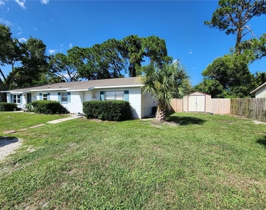 1917 Fern Palm Drive - Photo Thumbnail 2