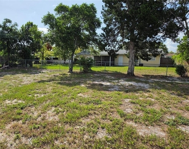 4450 Essex Lane - Photo Thumbnail 18