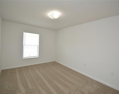 36 Frenora Lane - Photo Thumbnail 17