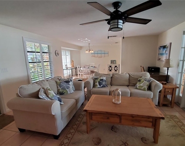 2745 Cardwell Way - Photo Thumbnail 11