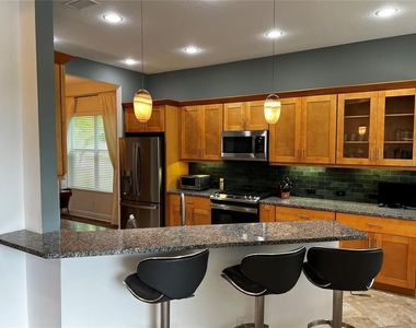 12051 Thornhill Court - Photo Thumbnail 13