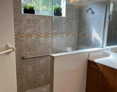 12051 Thornhill Court - Photo Thumbnail 28