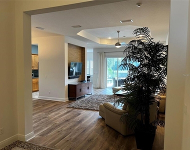 12051 Thornhill Court - Photo Thumbnail 4