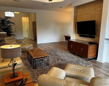 12051 Thornhill Court - Photo Thumbnail 9
