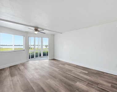 769 John Ringling Boulevard - Photo Thumbnail 5