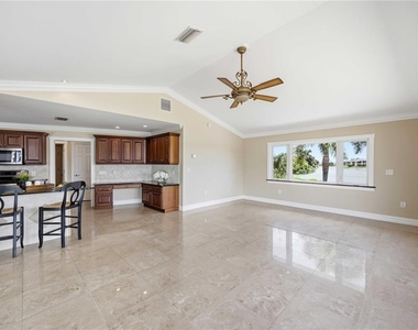 1714 Claw Court - Photo Thumbnail 4