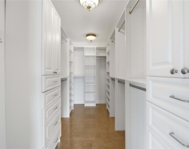 1714 Claw Court - Photo Thumbnail 15