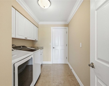 1714 Claw Court - Photo Thumbnail 16