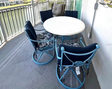 1250 N Portofino Drive - Photo Thumbnail 7