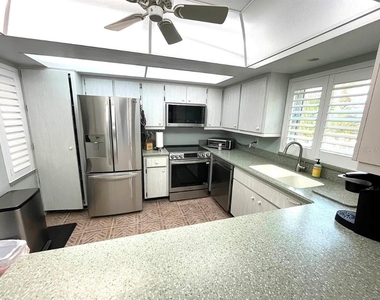 1250 N Portofino Drive - Photo Thumbnail 3