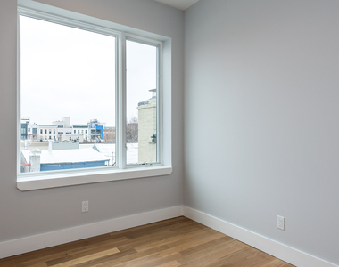 34 Belvidere St - Photo Thumbnail 2