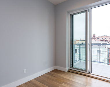 34 Belvidere St - Photo Thumbnail 6