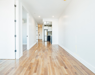 916 Bergen St - Photo Thumbnail 1