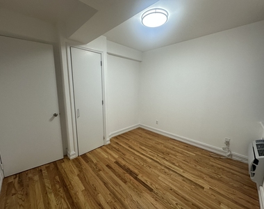 440 East 78th Street - Photo Thumbnail 4