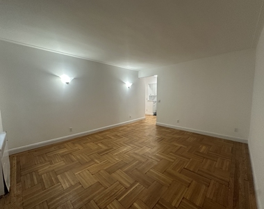 440 East 78th Street - Photo Thumbnail 3
