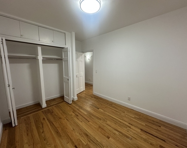 440 East 78th Street - Photo Thumbnail 4