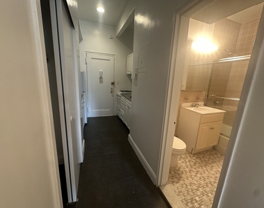 225 East 10th Street - Photo Thumbnail 3