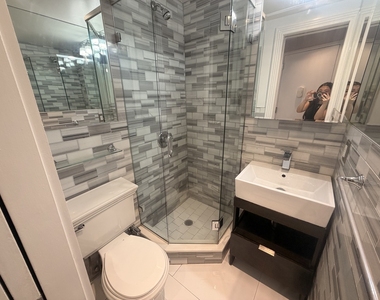 124 Ridge Street - Photo Thumbnail 6