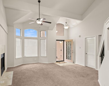14432 Russell Borea Avenue - Photo Thumbnail 4