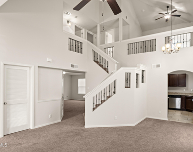 14432 Russell Borea Avenue - Photo Thumbnail 3