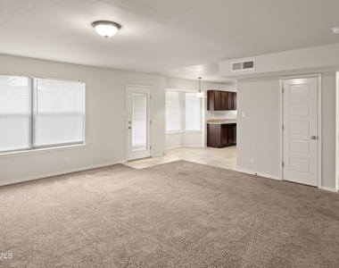 14432 Russell Borea Avenue - Photo Thumbnail 9