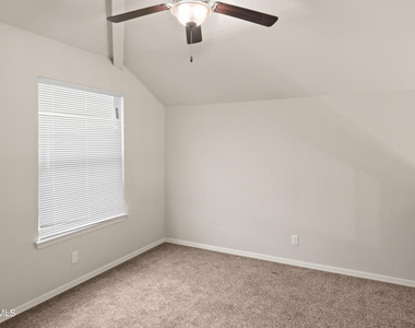 14432 Russell Borea Avenue - Photo Thumbnail 13