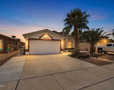 14214 Silver Point Avenue - Photo Thumbnail 3