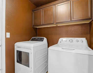 14214 Silver Point Avenue - Photo Thumbnail 20