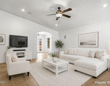 14214 Silver Point Avenue - Photo Thumbnail 4