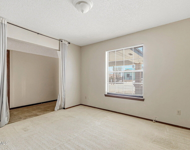 744 Cresta Mira Drive - Photo Thumbnail 17