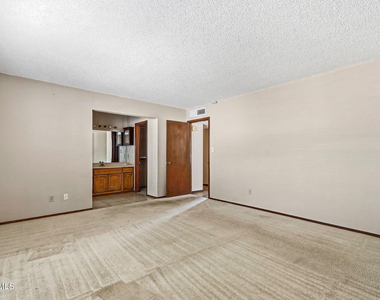 744 Cresta Mira Drive - Photo Thumbnail 26